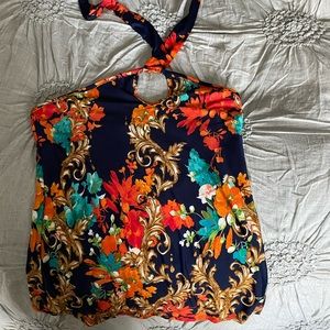 halter, key hole top